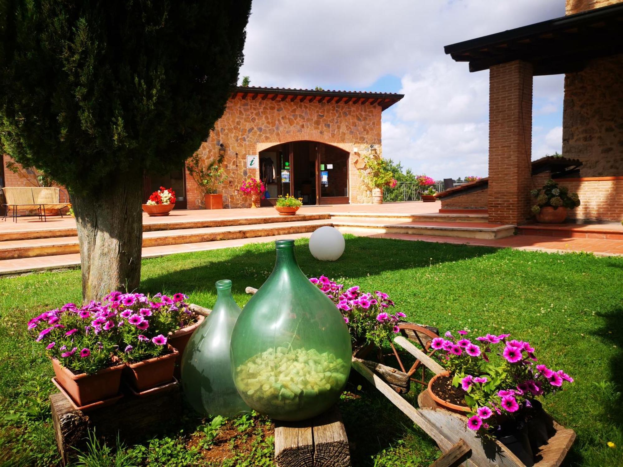 Agriturismo Podere S. Croce Saturnia Exteriér fotografie