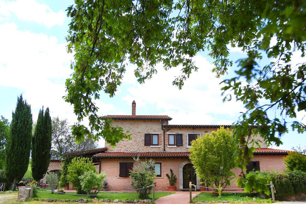 Agriturismo Podere S. Croce Saturnia Exteriér fotografie