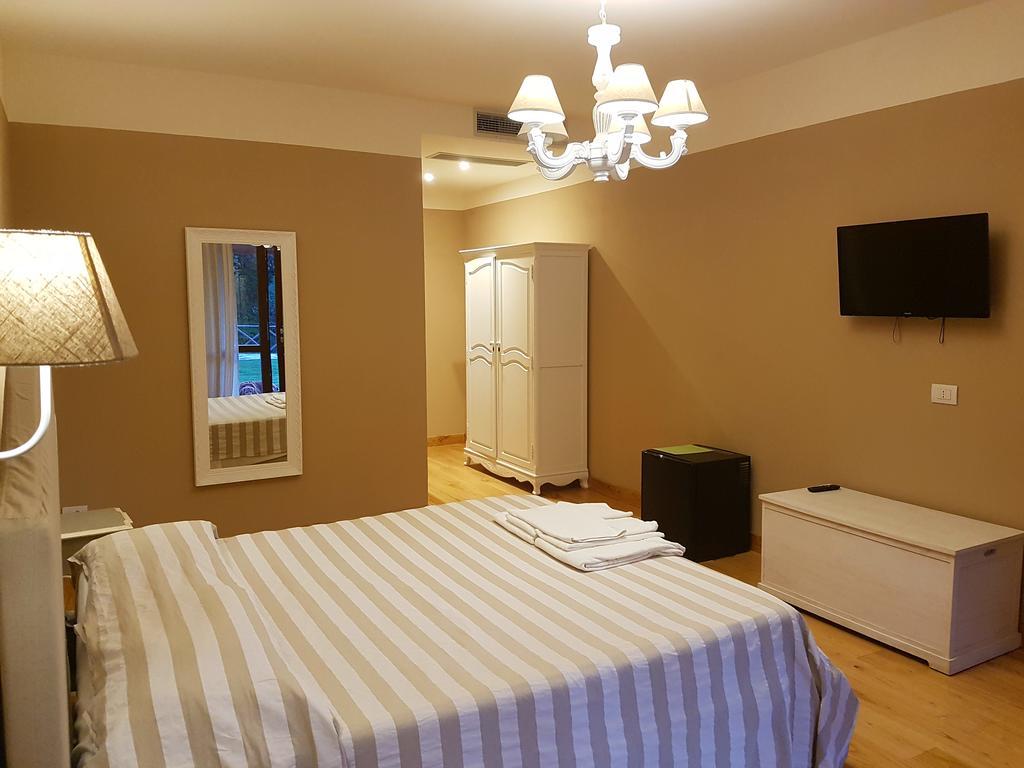 Agriturismo Podere S. Croce Saturnia Exteriér fotografie